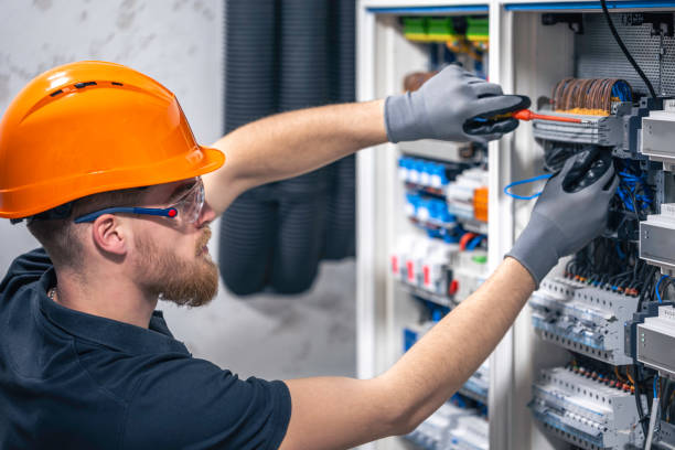 Best Local Electrician Companies  in Hidden Valley, IN